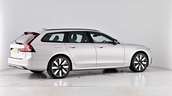 Used Volvo V90 2025 for sale - 75481150: Photo 81