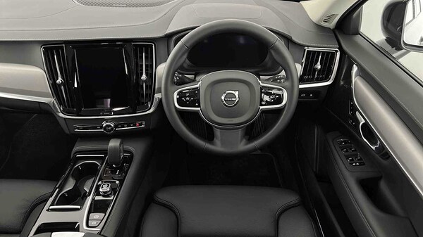Used Volvo V90 2025 for sale - 75481150: Photo 9