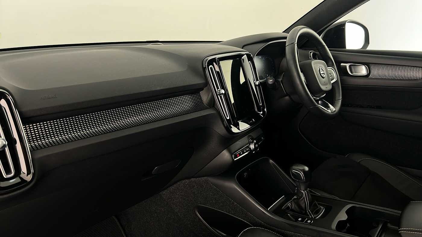 Used Volvo XC40 2021 for sale - 77035869: Photo 10