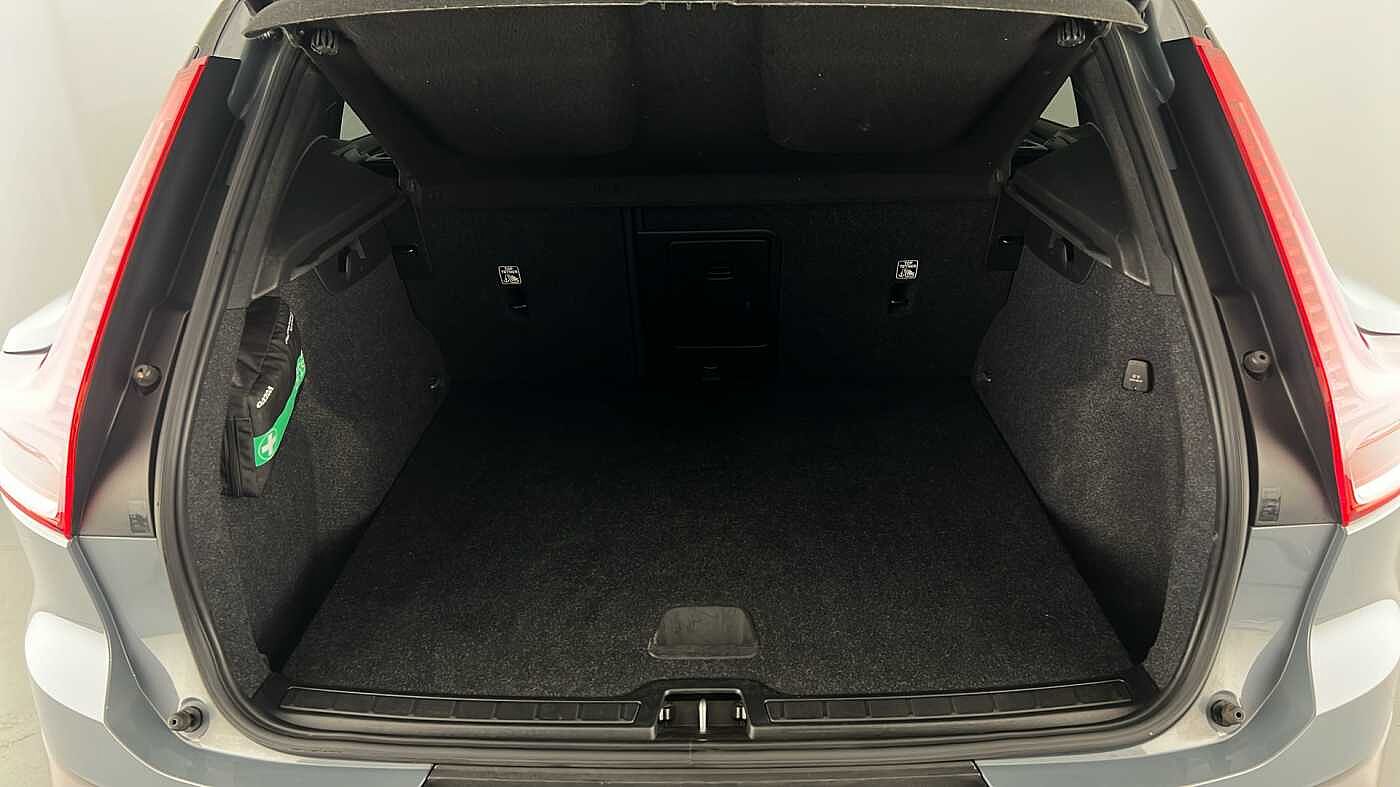 Used Volvo XC40 2021 for sale - 77035869: Photo 14