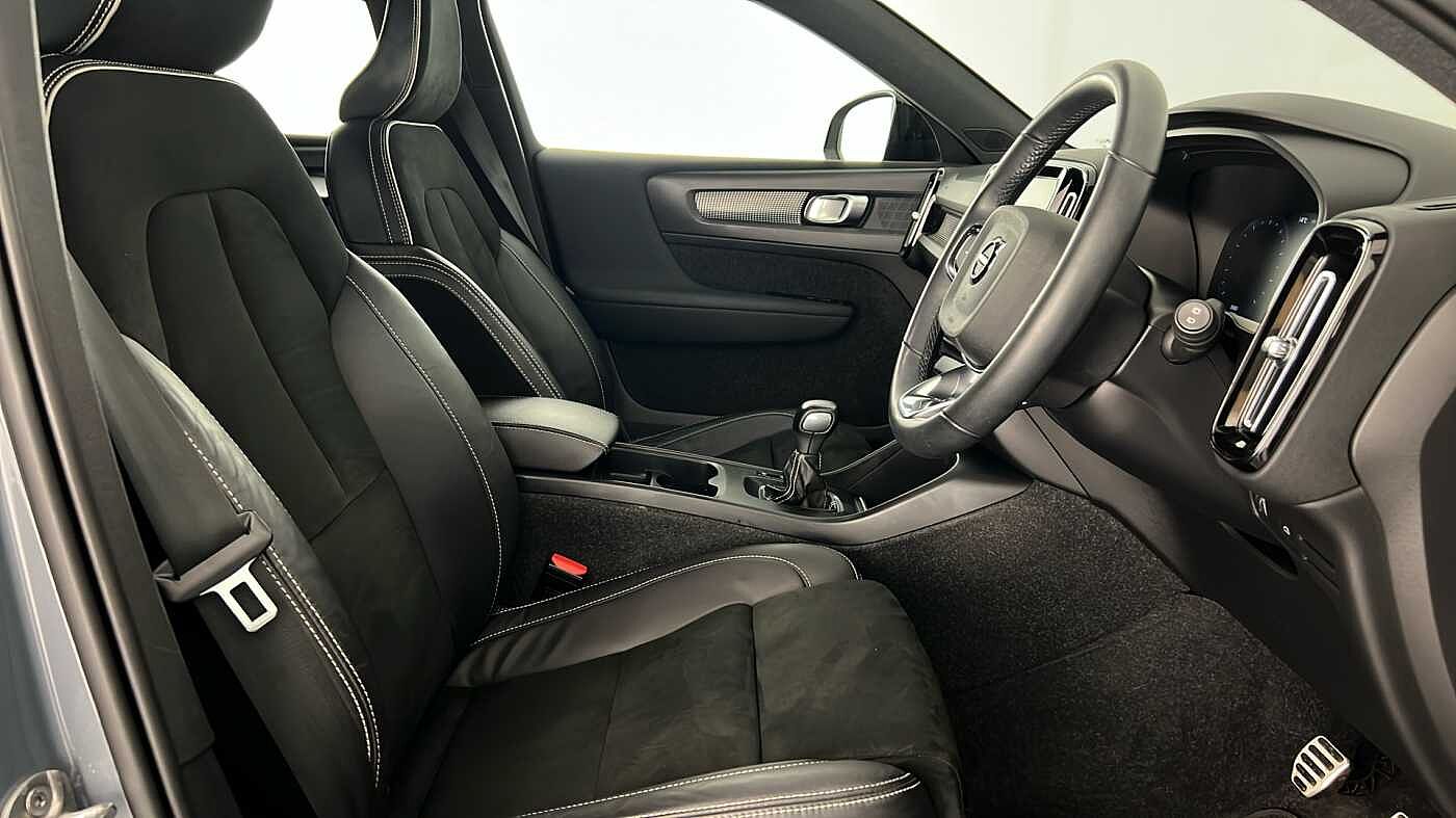 Used Volvo XC40 2021 for sale - 77035869: Photo 17