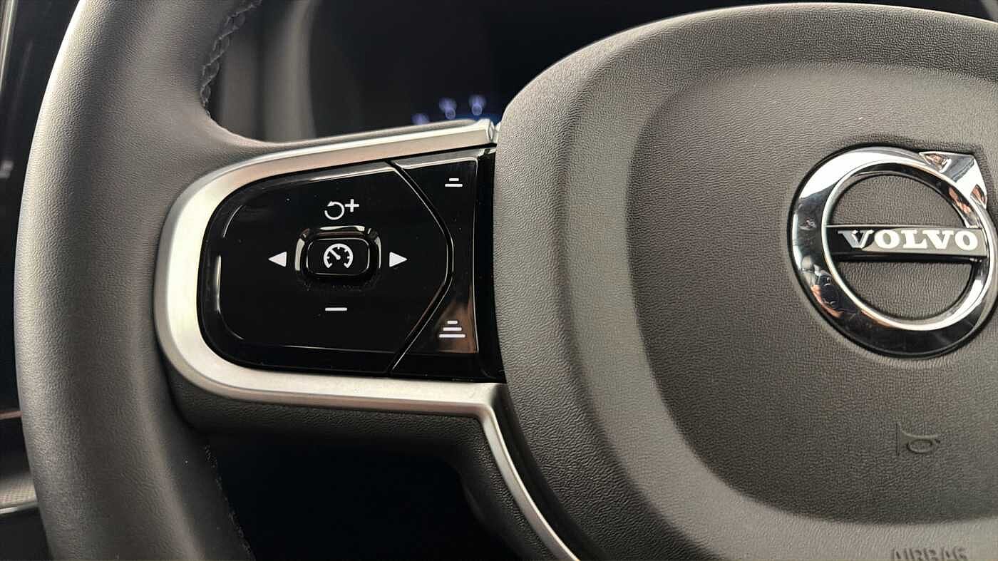 Used Volvo XC60 2025 for sale - 77678853: Photo 17