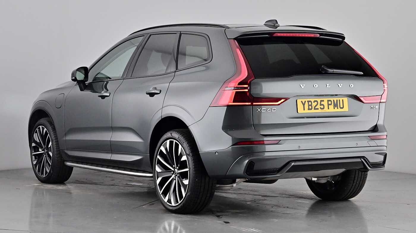 Used Volvo XC60 2025 for sale - 76344097: Photo 2