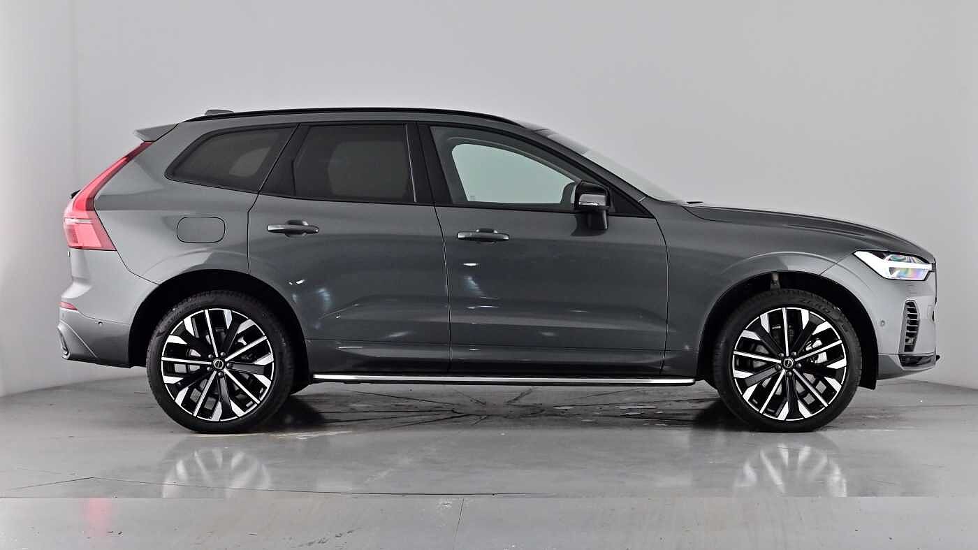 Used Volvo XC60 2025 for sale - 76344097: Photo 3