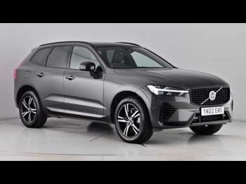 2022 - R-Design T6 AWD plug-in hybrid Panoramic Sunroof Rear Camera Heated Seats 5-Door