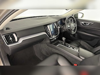 Used Volvo V60 2018 for sale - 78406438: Photo