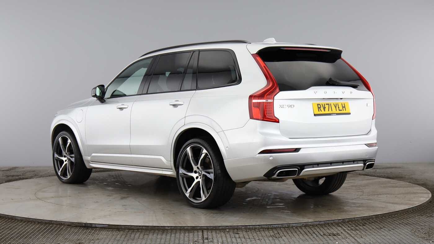 Used Volvo XC90 2021 for sale - 76344050: Photo 2