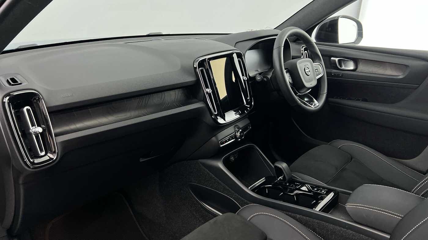 Used Volvo XC40 2022 for sale - 76344021: Photo 3