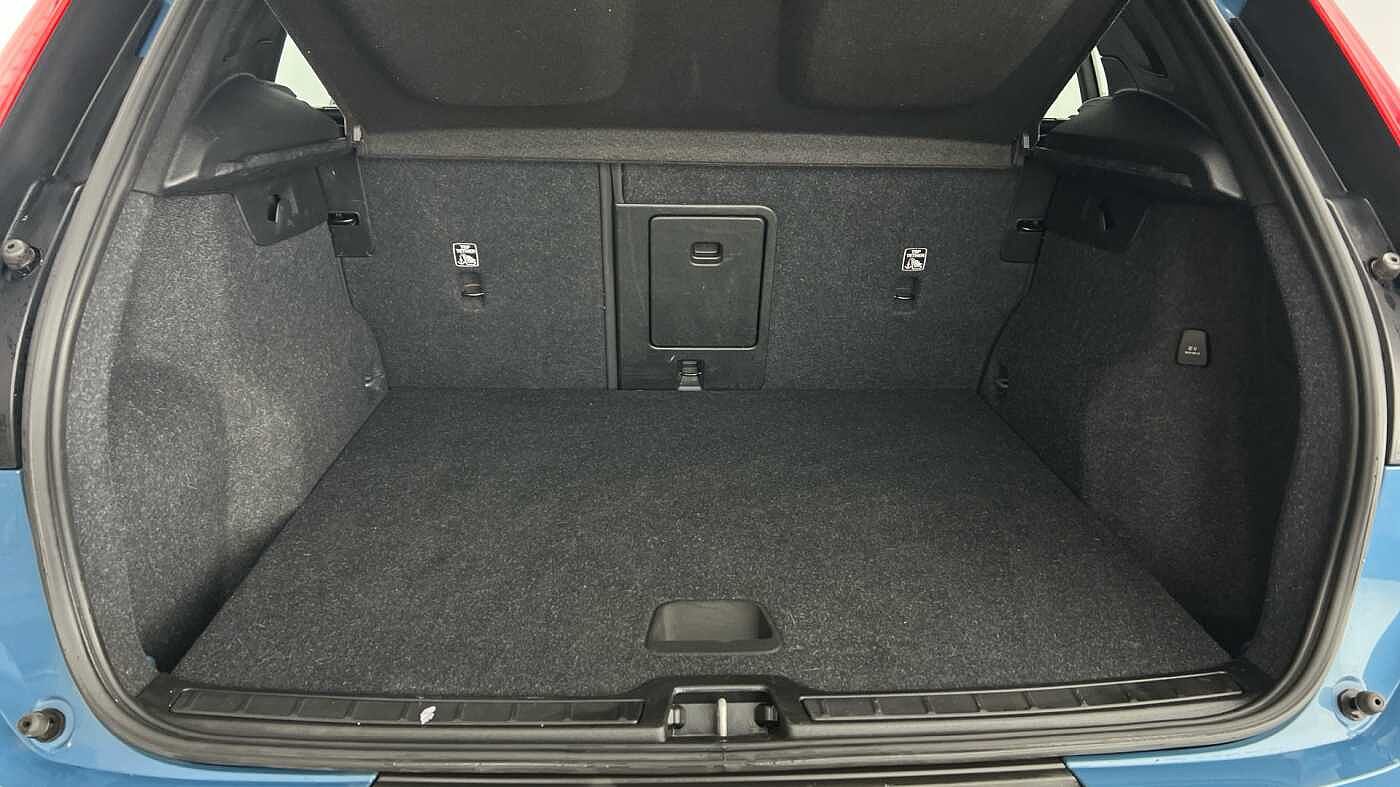 Used Volvo XC40 2022 for sale - 76344021: Photo 6