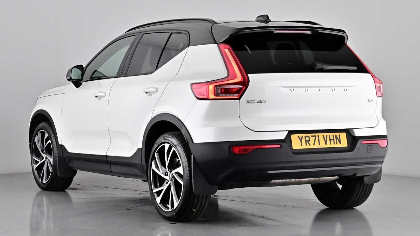 Used Volvo XC40 2021 for sale - 76008185: Photo 2