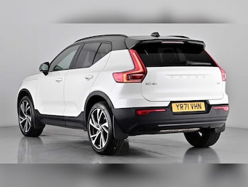 Used Volvo XC40 2021 for sale - 76008185: Photo 2