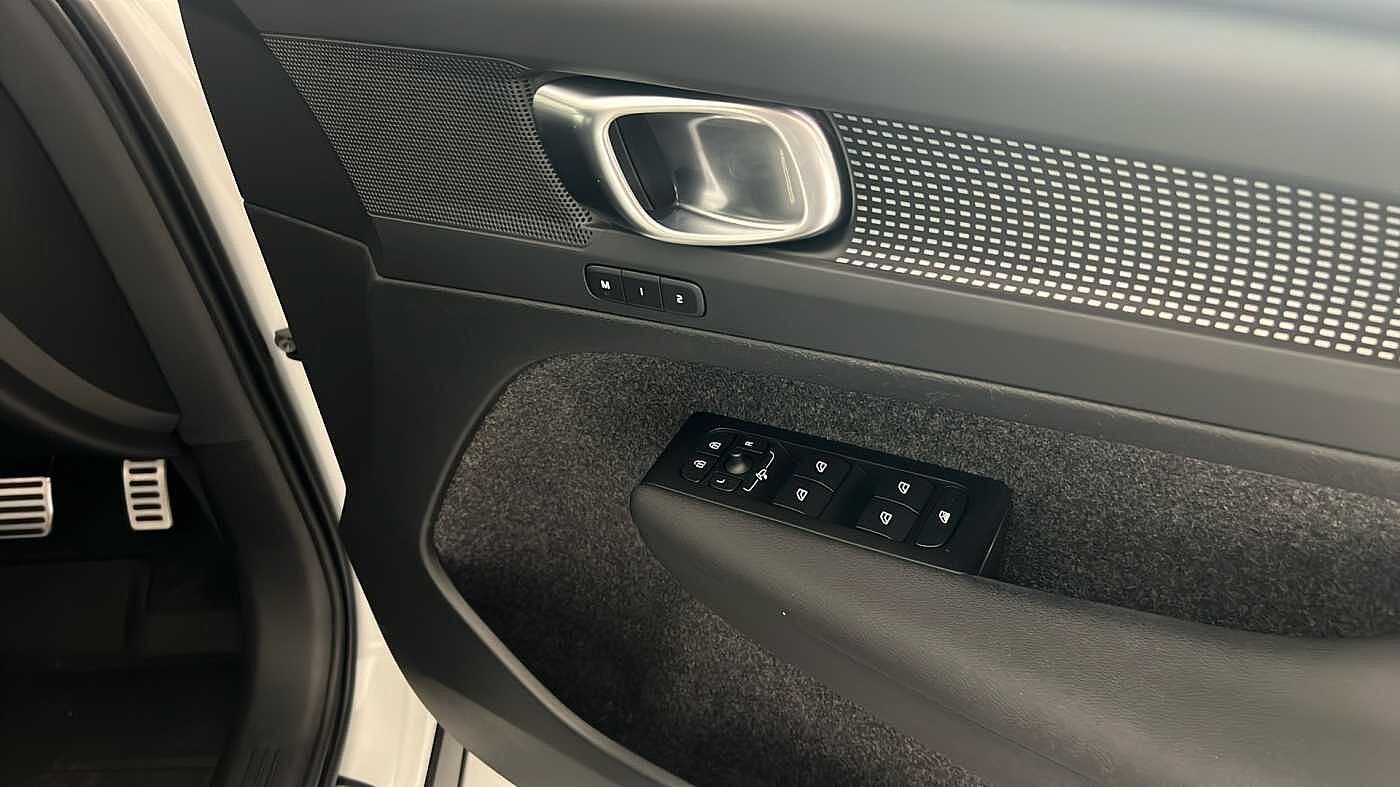 Used Volvo XC40 2021 for sale - 76008185: Photo 31