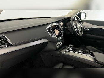 Used Volvo XC90 2022 for sale - 76971244: Photo