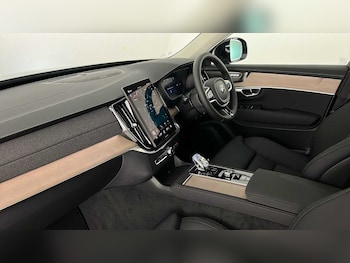 Used Volvo XC90 2025 for sale - 76894823: Photo