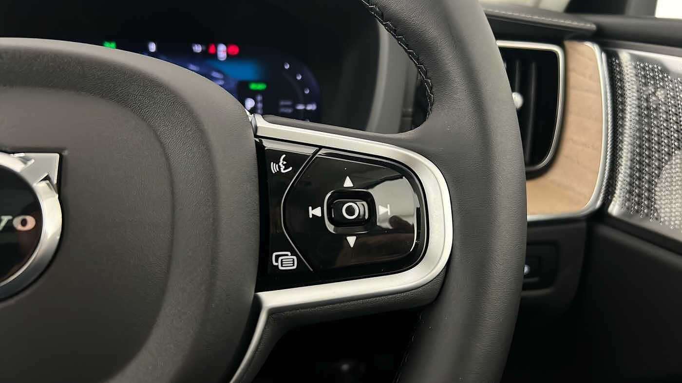 Used Volvo XC60 2025 for sale - 77127470: Photo 18