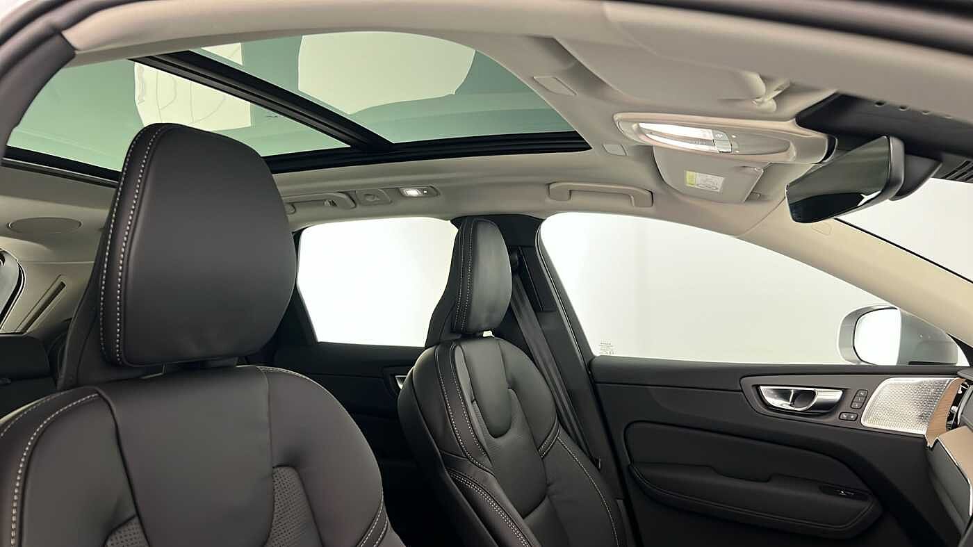 Used Volvo XC60 2025 for sale - 77127470: Photo 35