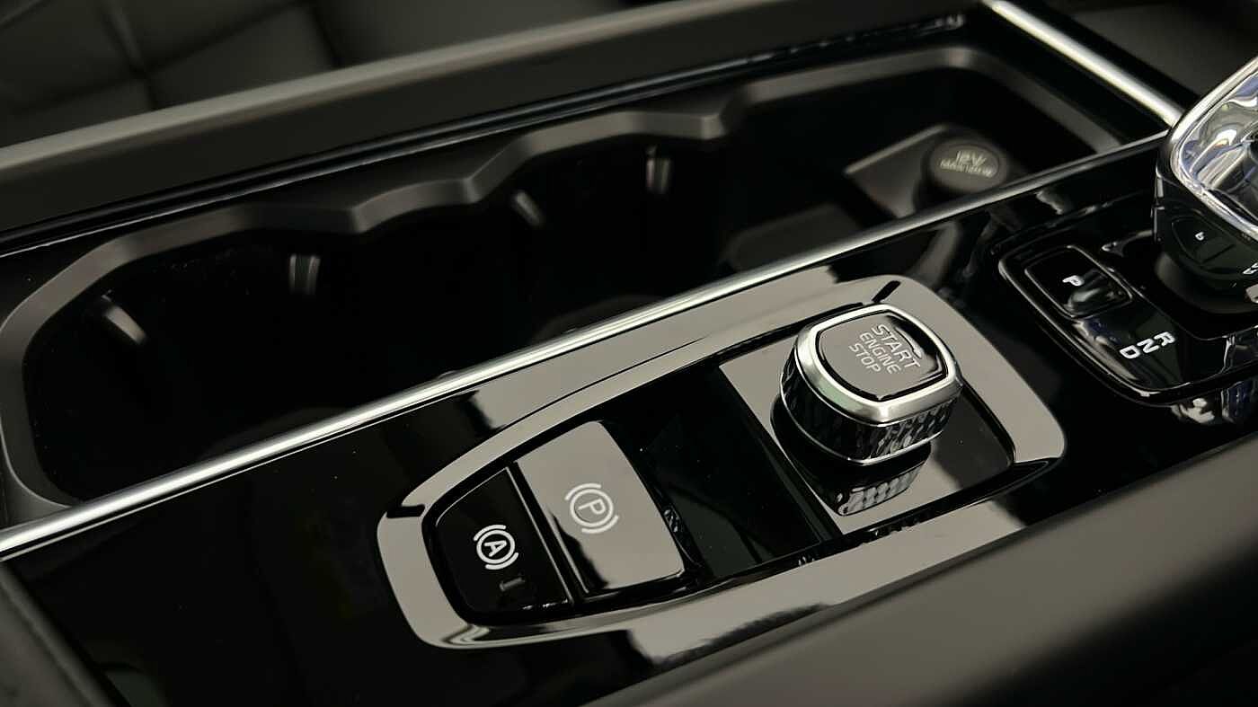 Used Volvo XC60 2025 for sale - 77127470: Photo 49