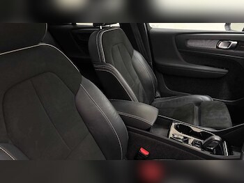 Used Volvo XC40 2021 for sale - 76466519: Photo