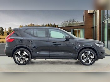 Used Volvo XC40 2021 for sale - 76466519: Photo