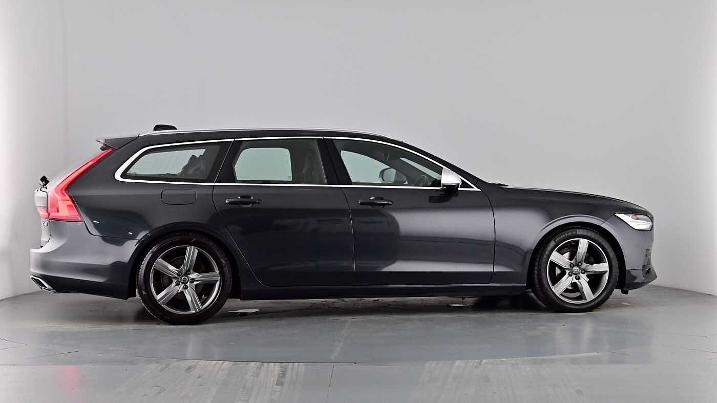 Used Volvo V90 2018 for sale - 76933123: Photo 77