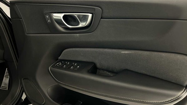 Used Volvo XC60 2022 for sale - 75481167: Photo 32