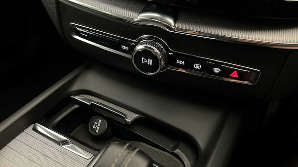 Used Volvo XC60 2022 for sale - 75481167: Photo 46