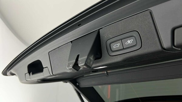 Used Volvo XC60 2022 for sale - 75481167: Photo 50