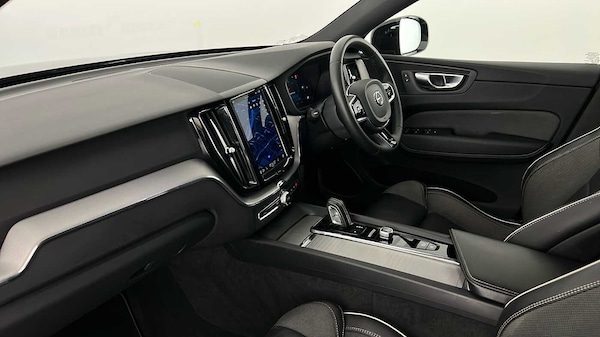 Used Volvo XC60 2022 for sale - 75481167: Photo 9