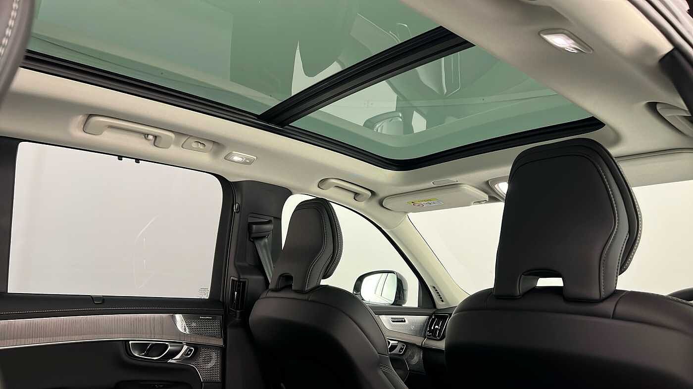 Used Volvo XC90 2025 for sale - 76312341: Photo 32