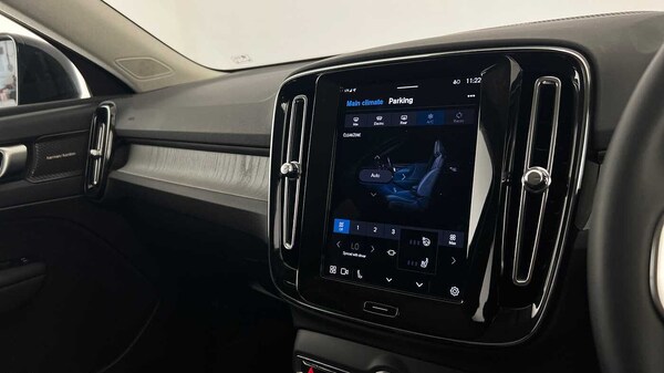 Used Volvo XC40 2024 for sale - 75481172: Photo 15