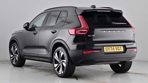 Used Volvo XC40 2024 for sale - 75481172: Photo 2