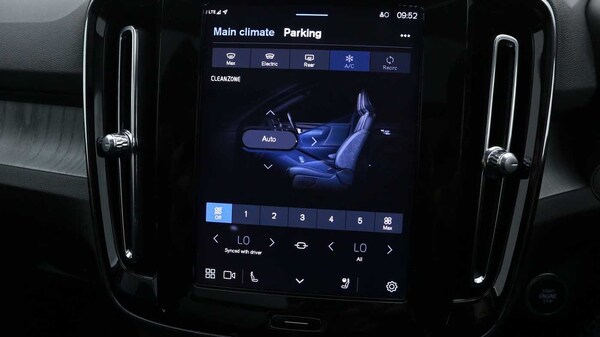 Used Volvo XC40 2024 for sale - 75481172: Photo 70
