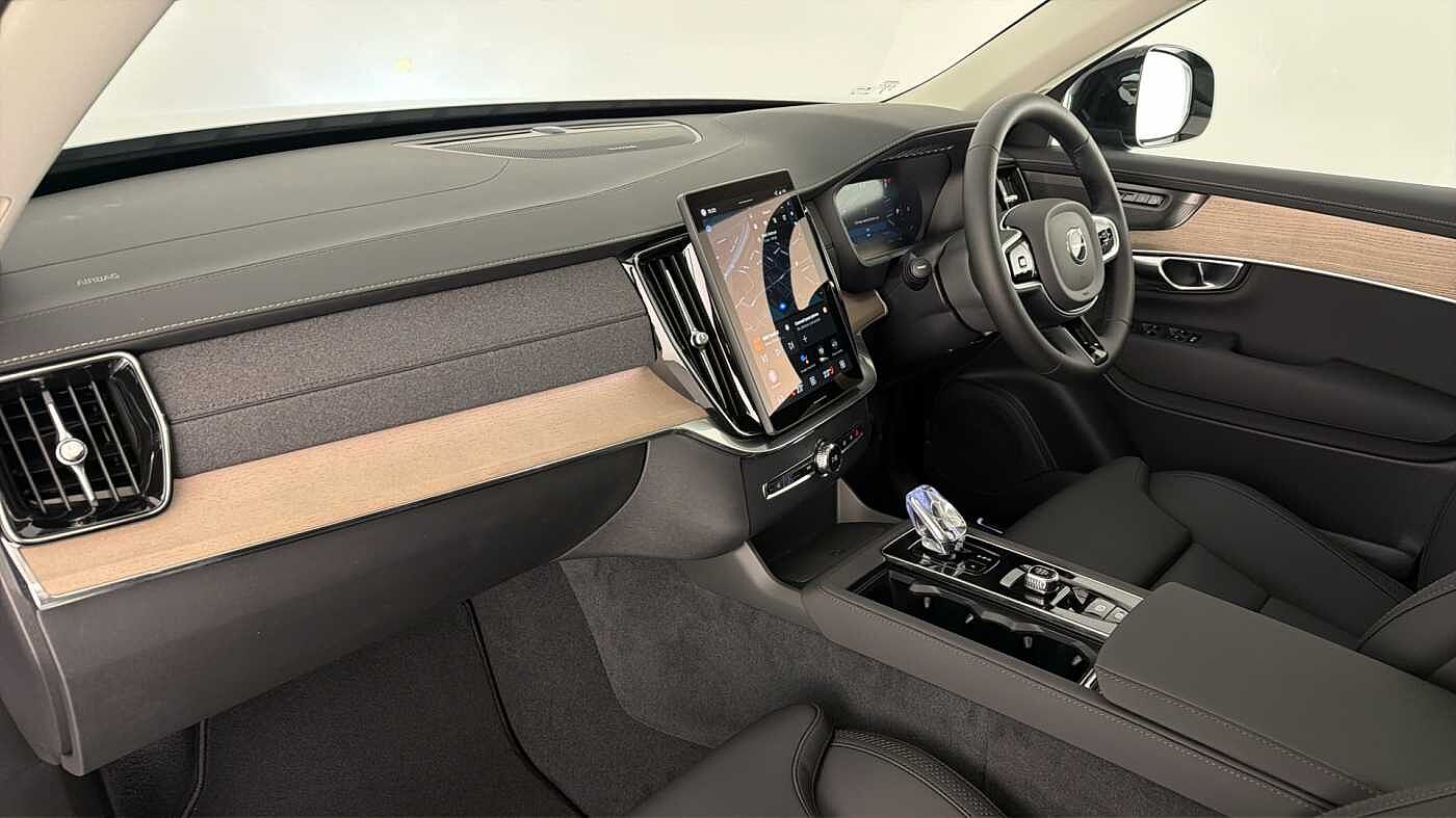 Used Volvo XC90 2025 for sale - 77592068: Photo 3