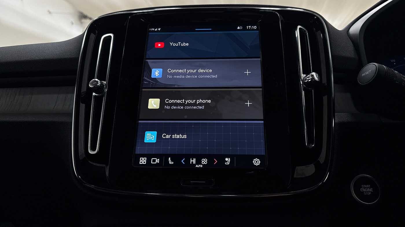 Used Volvo XC40 2025 for sale - 76796381: Photo 11