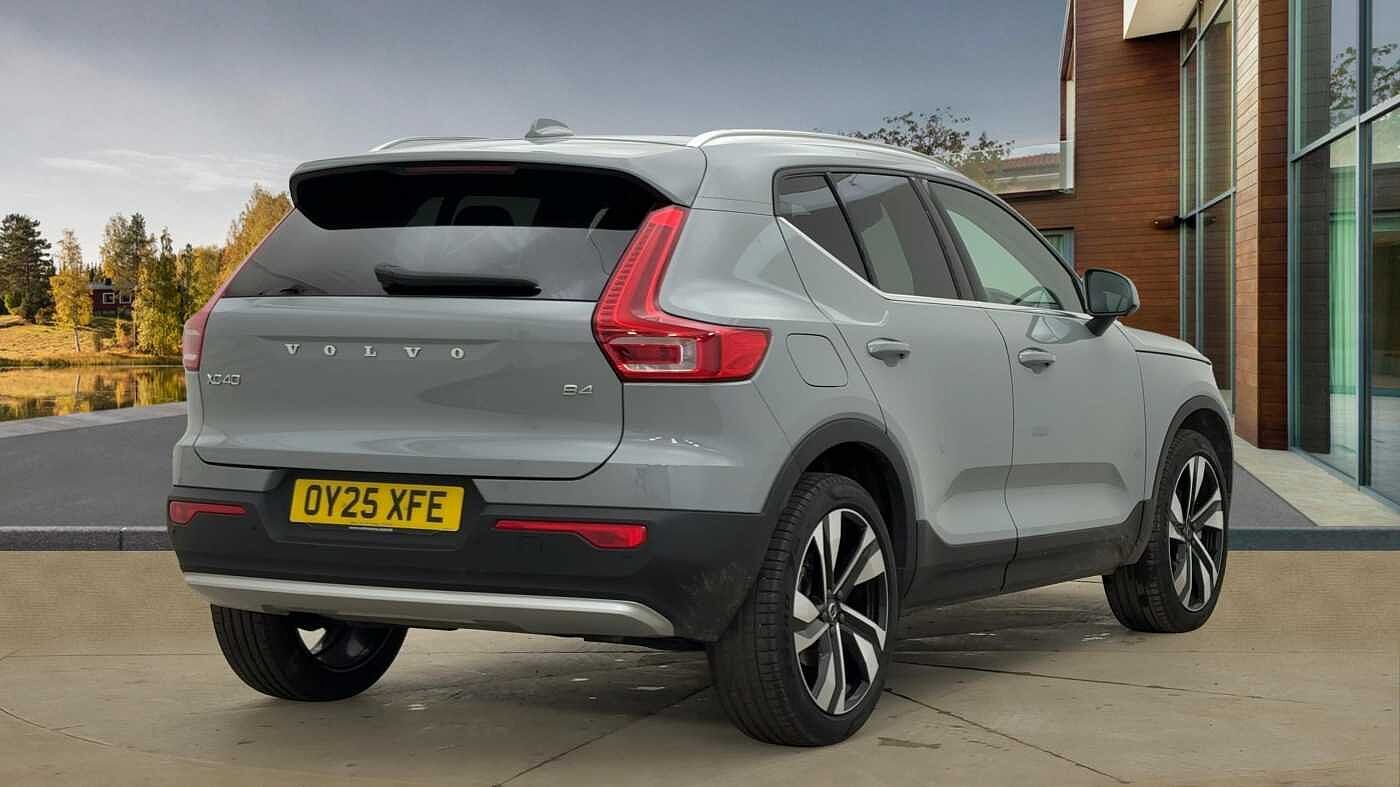Used Volvo XC40 2025 for sale - 76796381: Photo 2