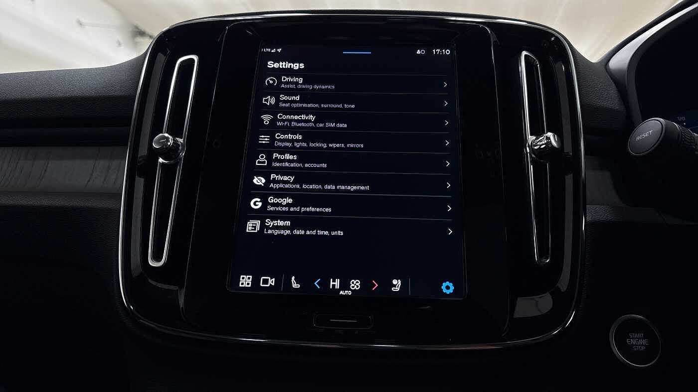 Used Volvo XC40 2025 for sale - 76796381: Photo 33