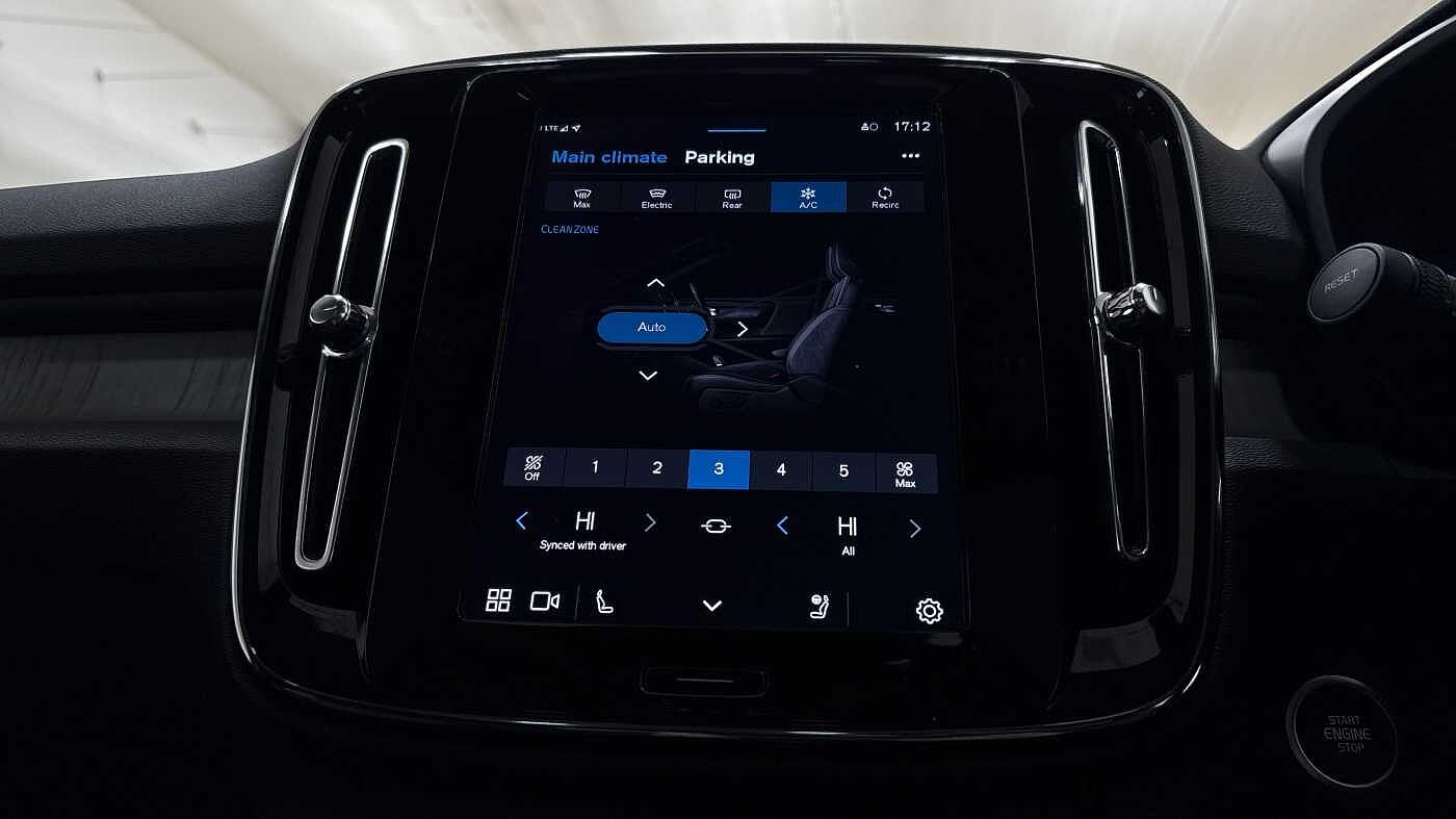 Used Volvo XC40 2025 for sale - 76796381: Photo 36