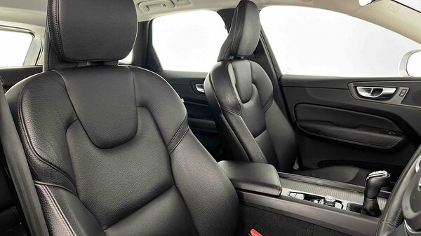 Used Volvo XC60 2019 for sale - 76172317: Photo 33