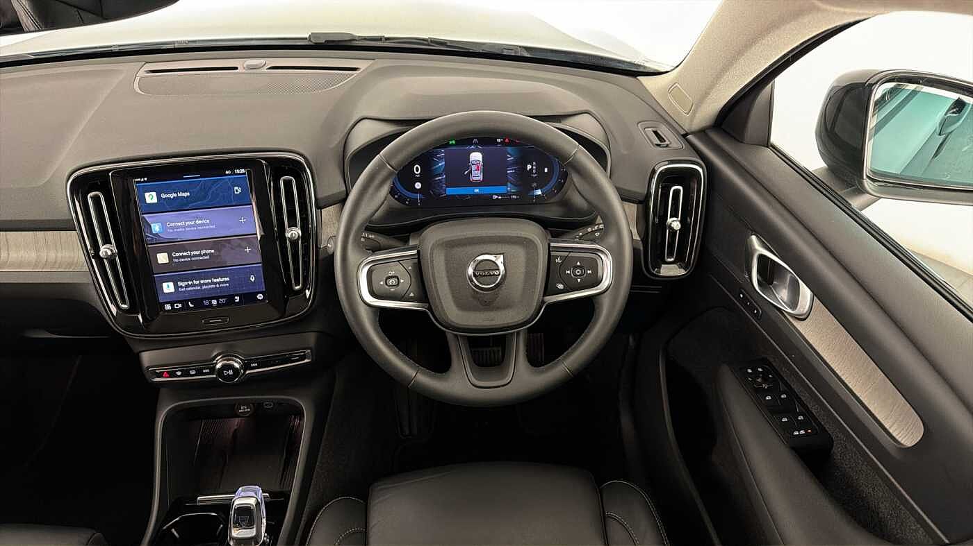 Used Volvo XC40 2023 for sale - 77702724: Photo 10