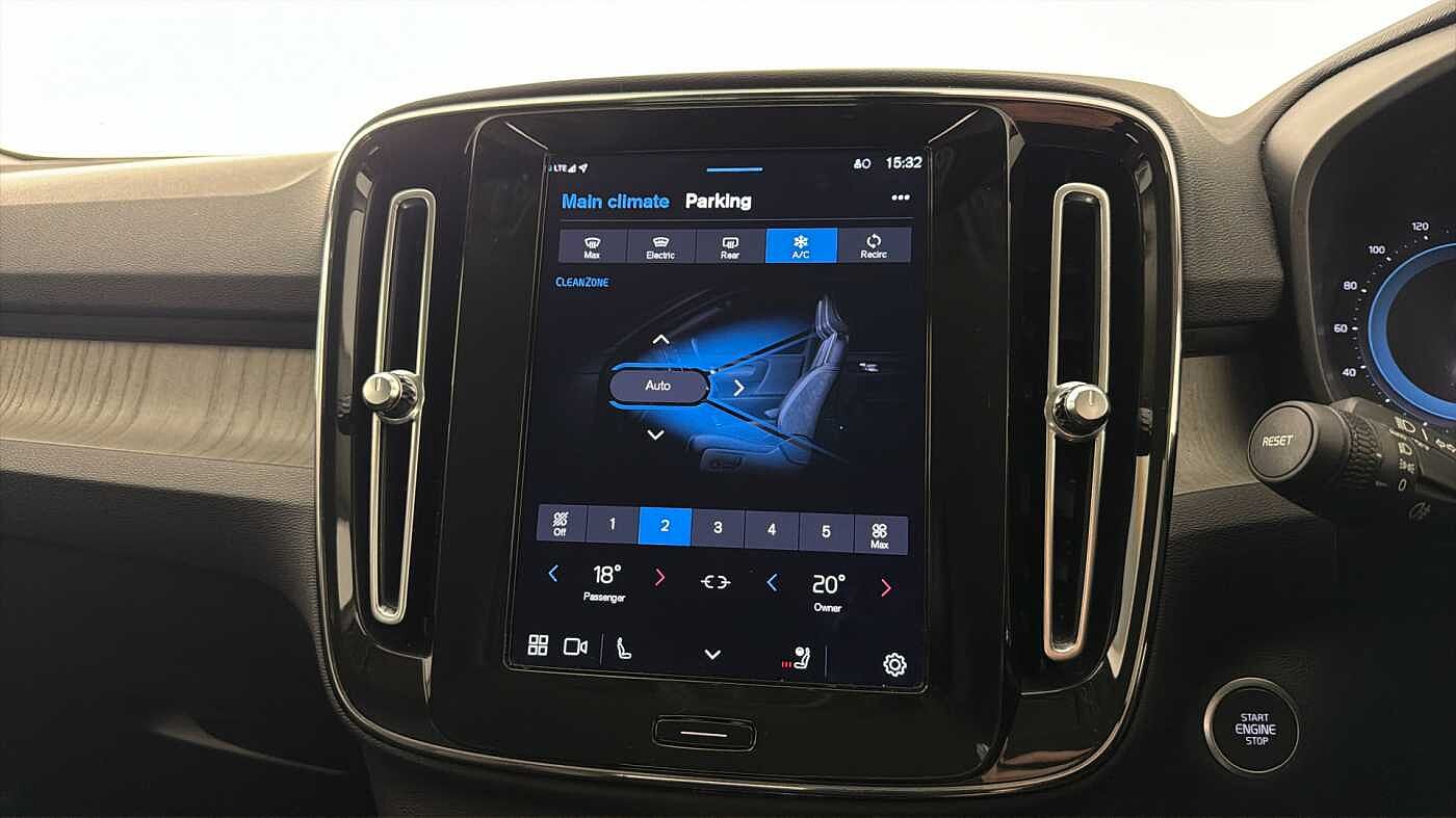 Used Volvo XC40 2023 for sale - 77702724: Photo 16