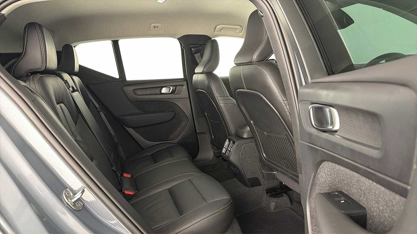 Used Volvo XC40 2023 for sale - 77702724: Photo 24