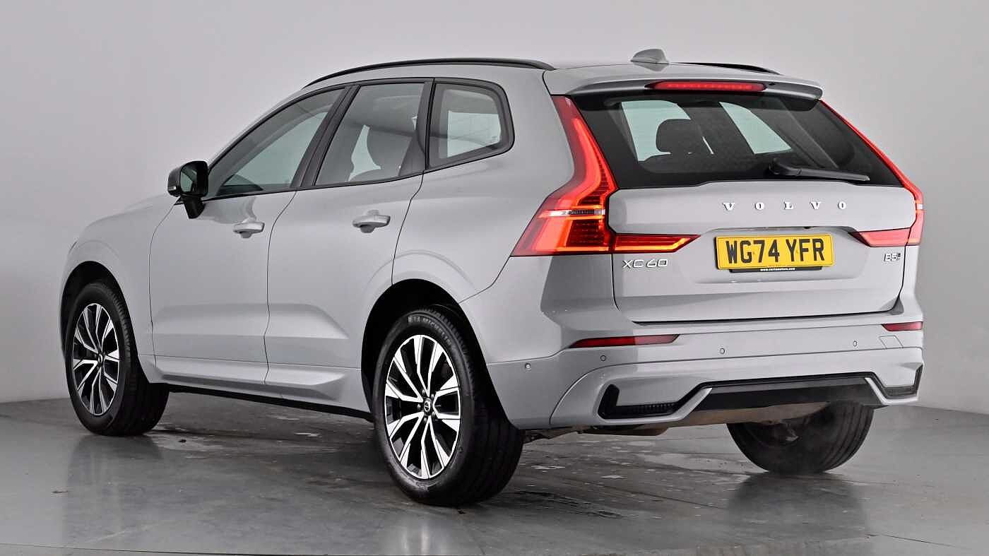 Used Volvo XC60 2024 for sale - 77556839: Photo 2