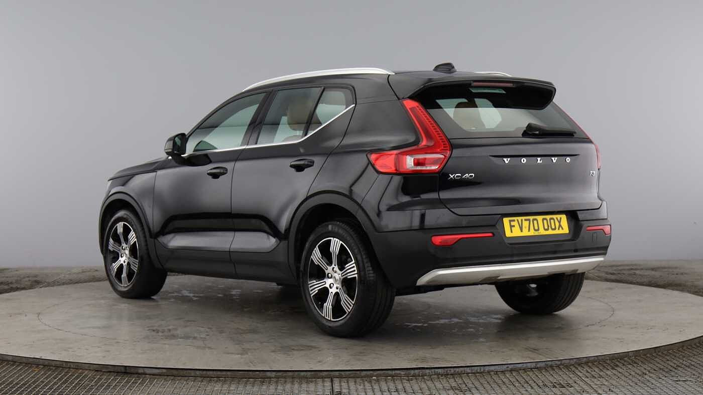 Used Volvo XC40 2020 for sale - 77210250: Photo 2
