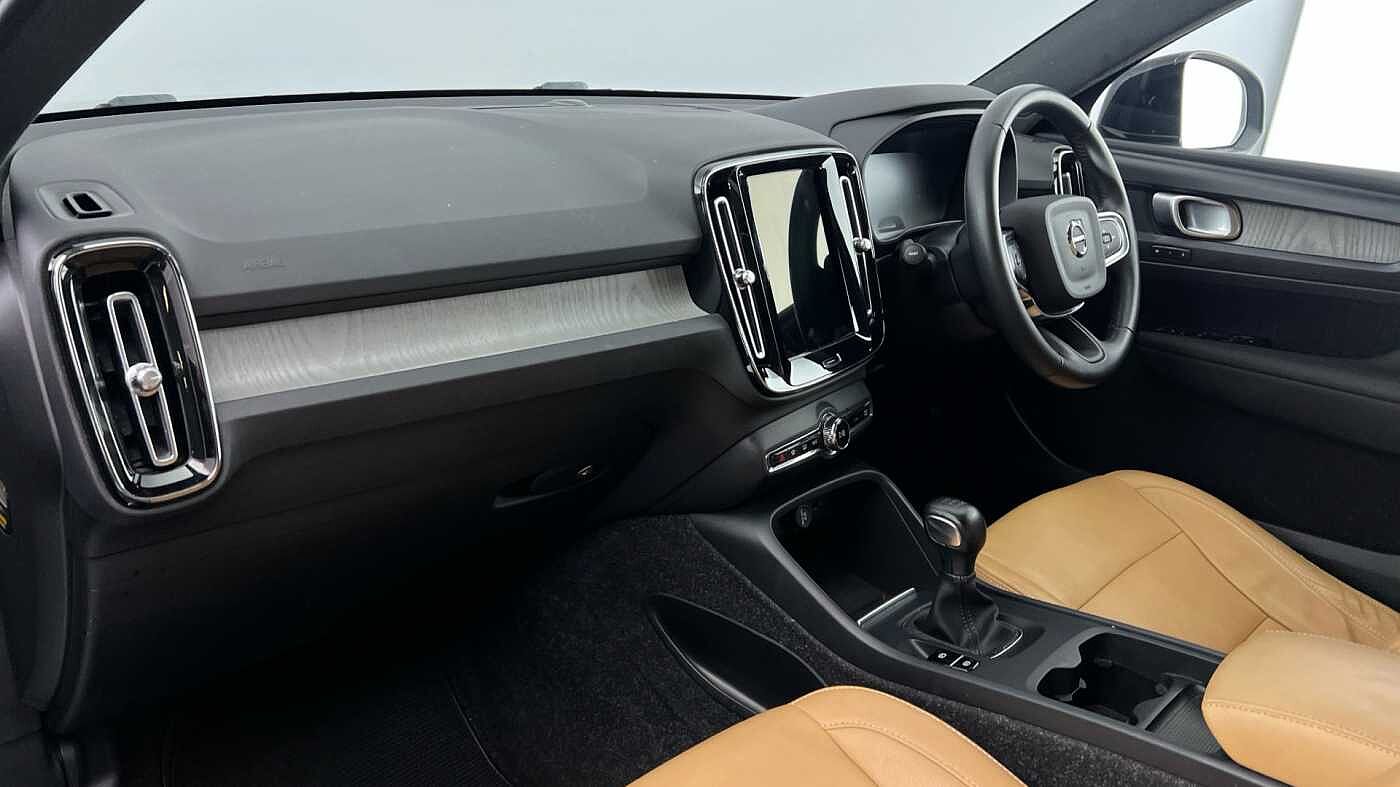 Used Volvo XC40 2020 for sale - 77210250: Photo 9