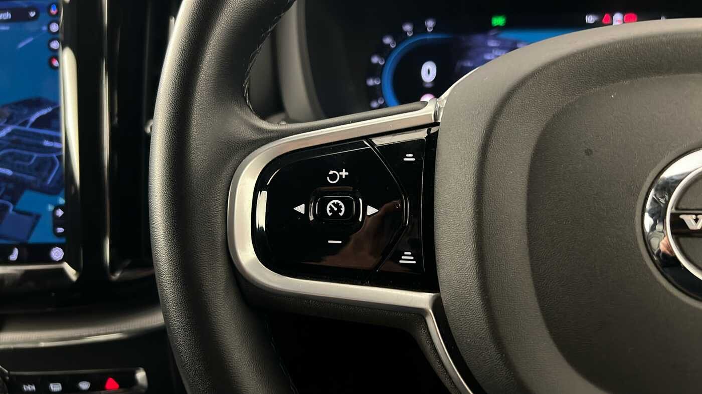 Used Volvo XC60 2021 for sale - 76479819: Photo 19