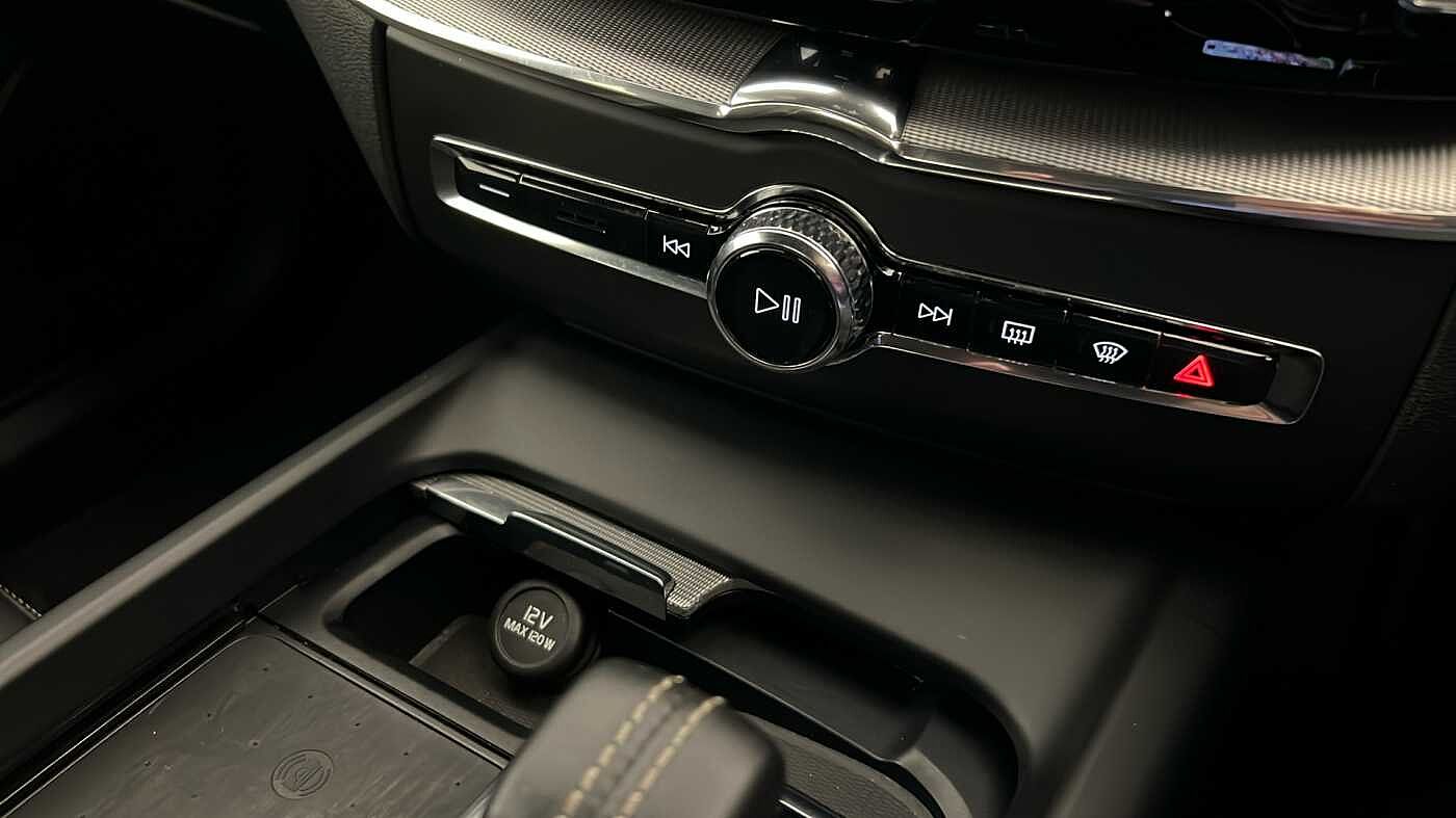 Used Volvo XC60 2021 for sale - 76479819: Photo 44