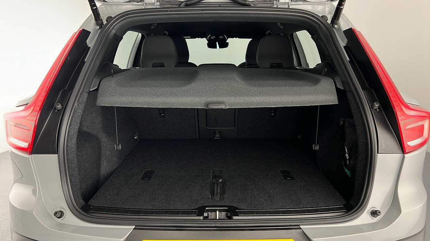 Used Volvo XC40 2025 for sale - 76854654: Photo 14