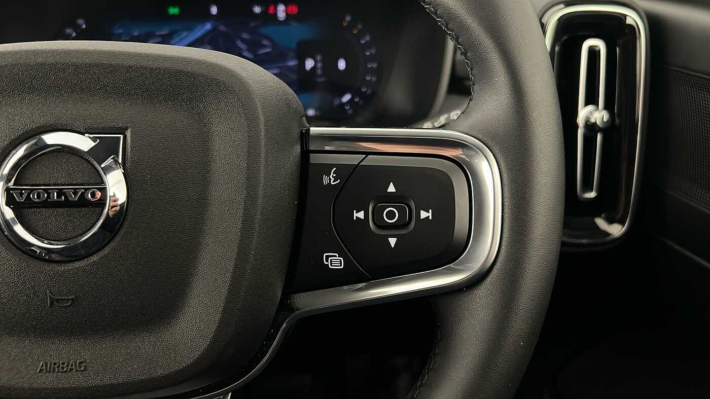 Used Volvo XC40 2025 for sale - 76854654: Photo 20