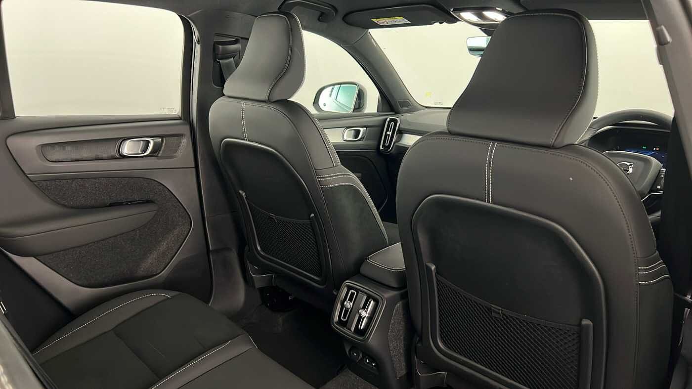 Used Volvo XC40 2025 for sale - 76854654: Photo 32