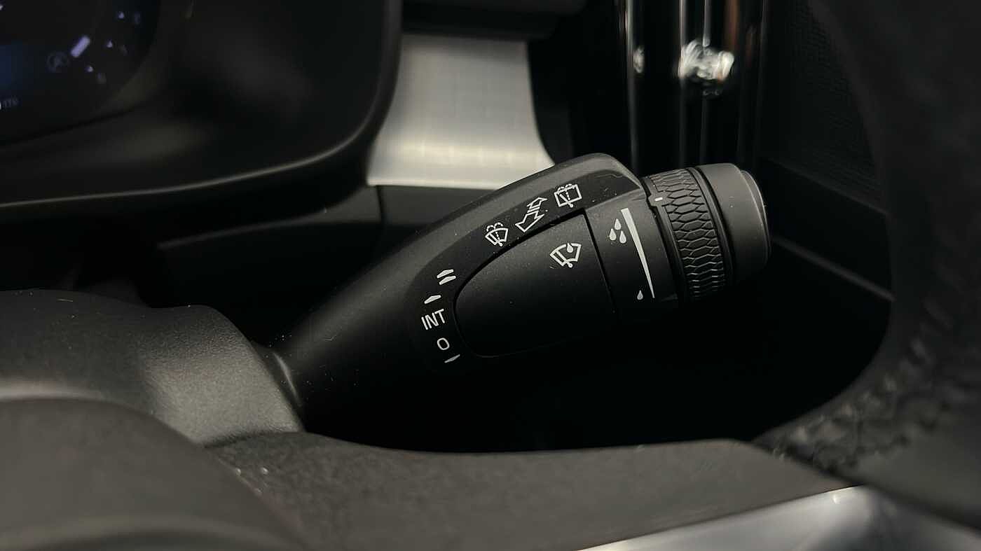 Used Volvo XC40 2025 for sale - 76854654: Photo 38